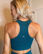 Load image into Gallery viewer, U Hill Life all day sports Bra
